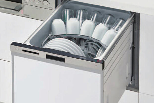 【【食器洗い乾燥機】】食事の後片付けをサポートしてくれるビルトインタイプの食器洗い乾燥機が標準装備。家事の時間短縮になるだけでなく、手洗いに比べて大幅に節水できる省エネタイプを採用しています。