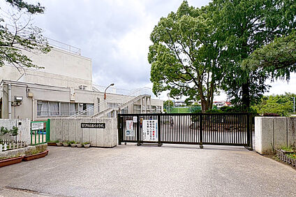 習志野市立藤崎小学校 635m(徒歩8分)