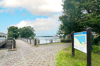 谷津干潟公園／谷津干潟 1,329~1,355m(徒歩17分)