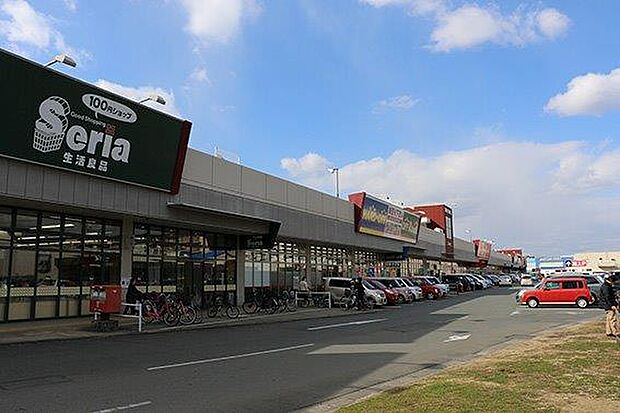 シュロアモール 長嶺店