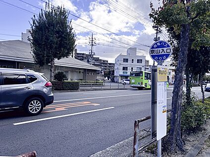岡電バス「京山入口」バス停 103m(徒歩2分)
