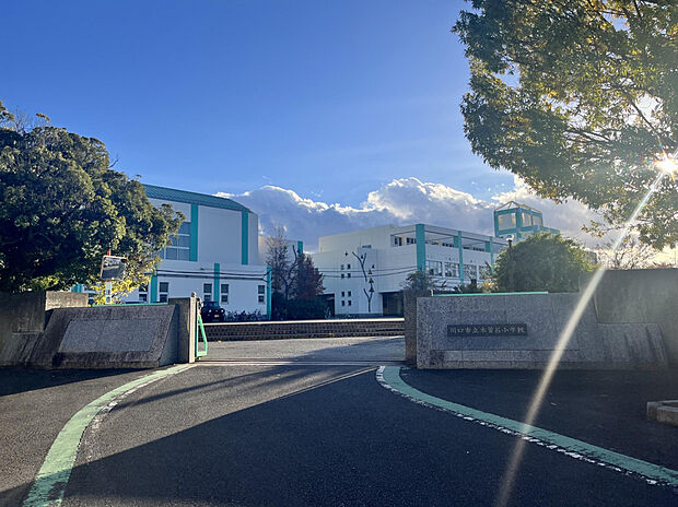 木曽呂小学校（約589m）
