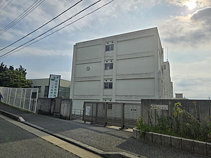 御所見小学校 2600m