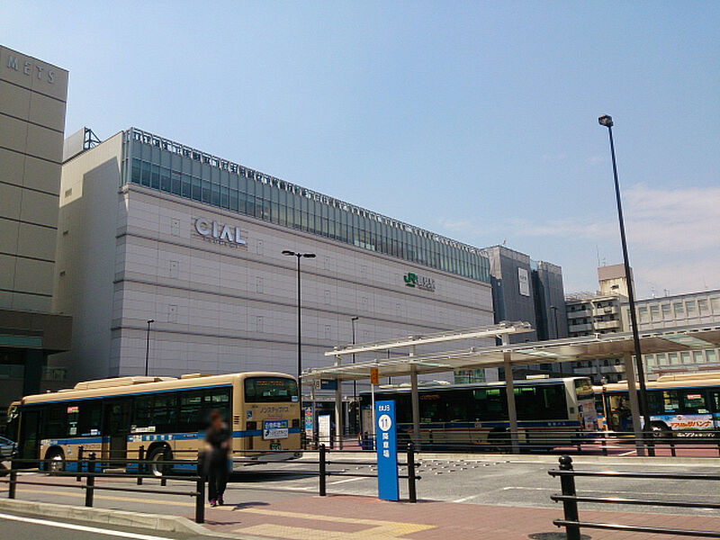 【車・交通】鶴見駅