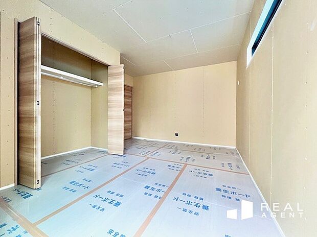 【内観】ただいま施工中です。LDK約17.8帖～約20.0帖のリビングの2階建て全2棟が誕生します。4LDKで広々とした間取りです。