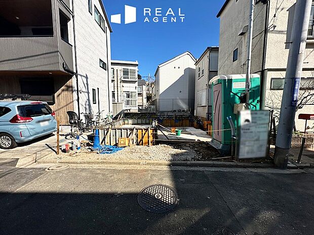 【現地撮影】スーパー、コンビニ、ドラッグストアなど生活利便施設も充実!毎日のお買い物に便利です。