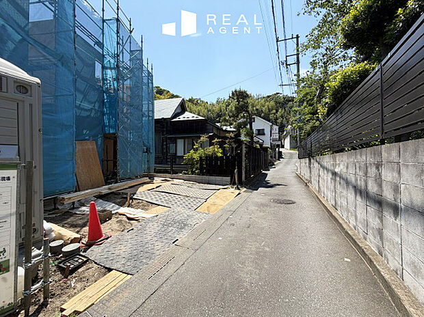 【現地撮影】お車でのアプローチもご案内させて頂きます。お車と徒歩のアプローチをご一緒しますので、なんなりとご質問下さい。