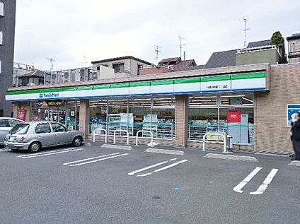 ファミリーマート 川崎川中島二丁目店 60ｍ