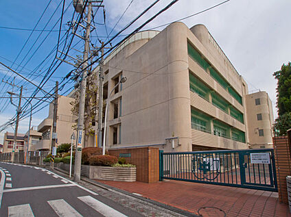 横浜市立平楽中学校 650ｍ