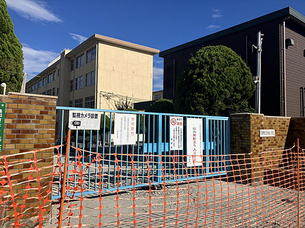 美和台小学校（約550m）