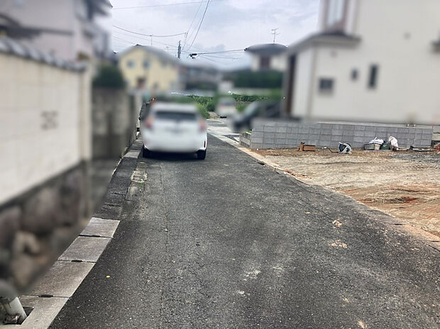 【現地写真】接道状況:北4.0m公道、南3.3m法定外