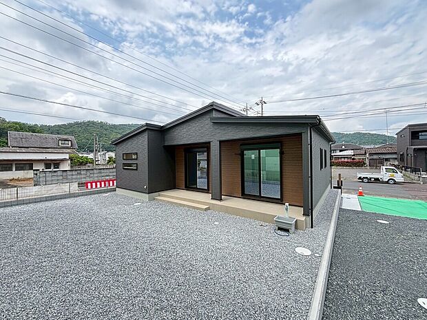 【外観】実際の建物や周辺環境などをご覧いただくことでより暮らしのイメージがしやすくなります。お気軽にお問い合わせください!
