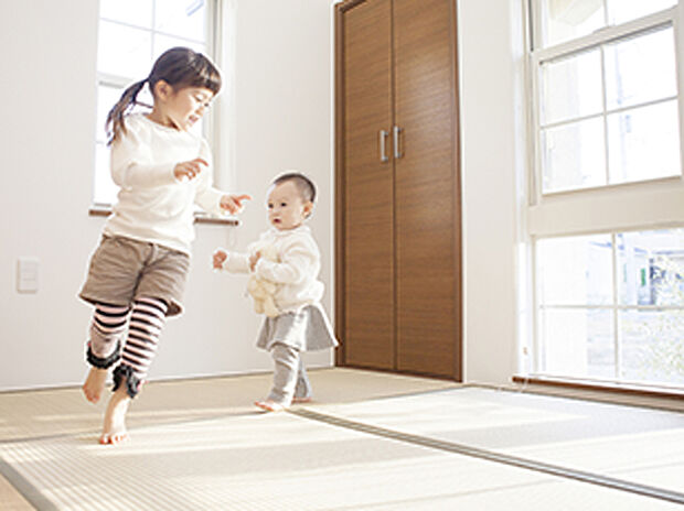 【建物20年長期保証】長期保証内容について建物を10年保証。5年ごとの有償メンテナンスを実施いただくことで保証を20年まで延長することができます。