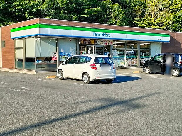 ファミリーマート中久喜店