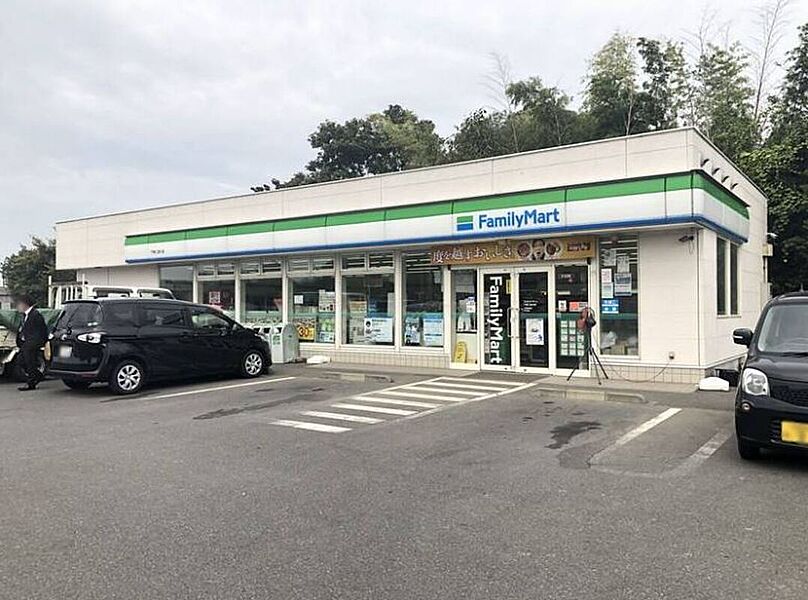 【車・交通】ファミリーマート下野仁良川店