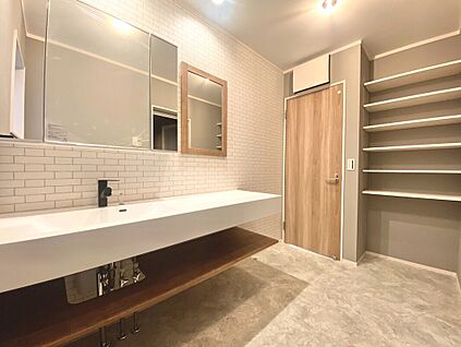 【２号棟　洗面台】