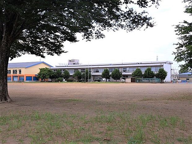 岩井第2小学校(約570m)