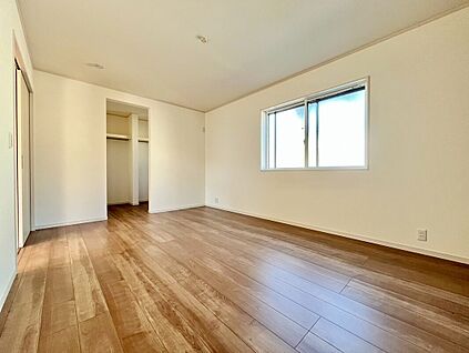 【1号棟　洋室8.7帖】