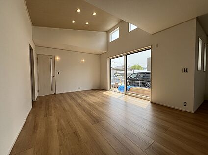 【2号棟 17.4帖LDK】