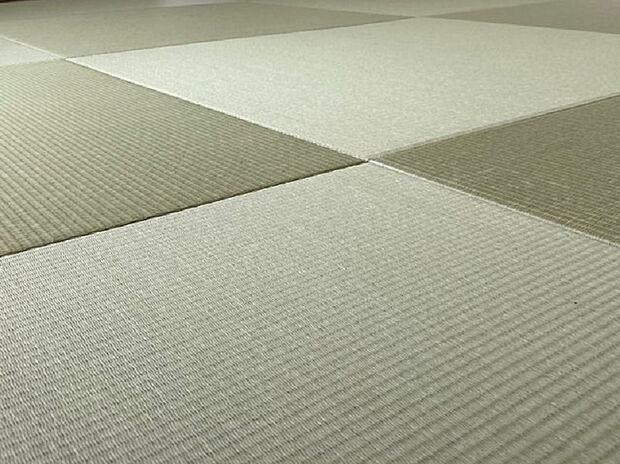 【【2号棟　和室（同仕様・施工例）】】リビングと続き間になっている和室は、お子様の遊び場や客間として自由にお使いいただけます。