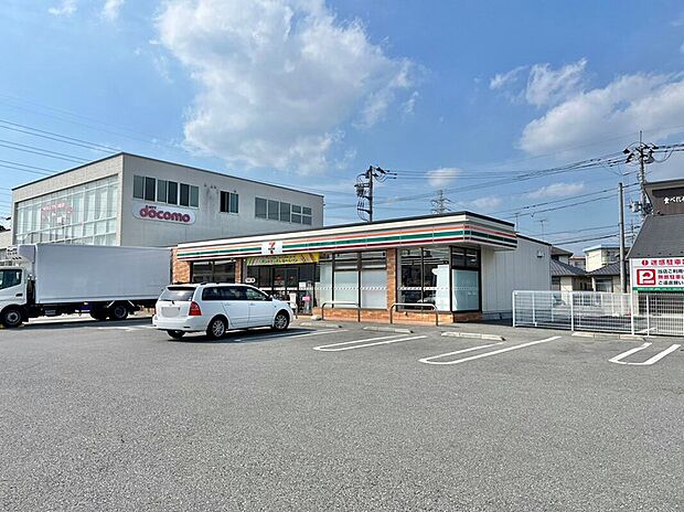 セブンイレブン 小山西城南5丁目店(約350m)