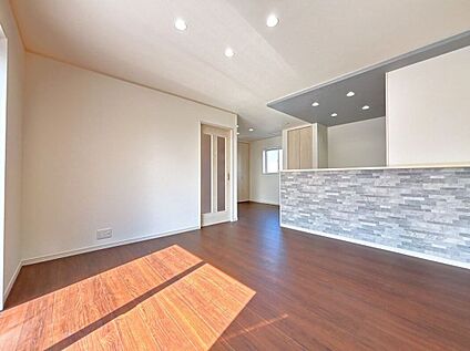 【3号棟　リビング】