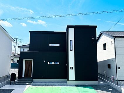 【6号棟　外観完成写真】