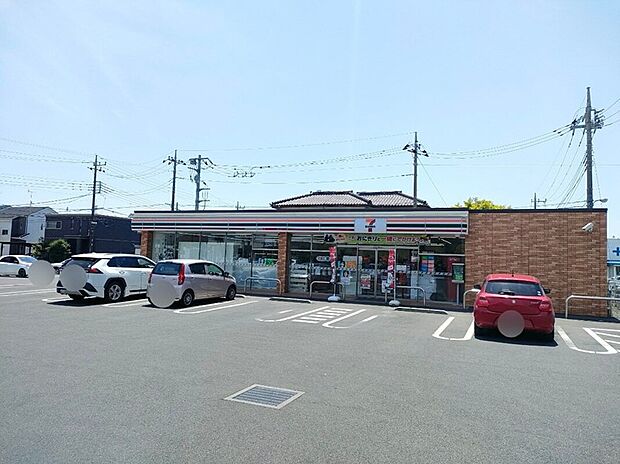 セブンイレブン犬塚1丁目店（約340m）