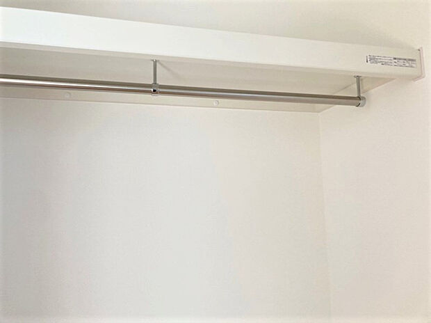 【【3号棟 主寝室収納(同仕様・施工例)】】主寝室には収納力のあるWICをご用意しました。