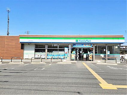 ファミリーマート米島 550m(徒歩7分)