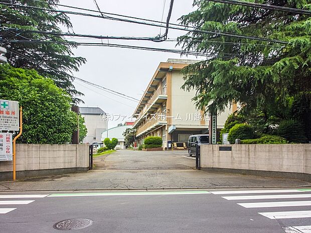 第一小学校（約1,200m）