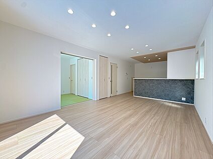 【2号棟 LDK】