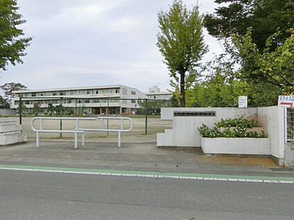 熊谷市立久下小学校 約1,580m(徒歩20分)