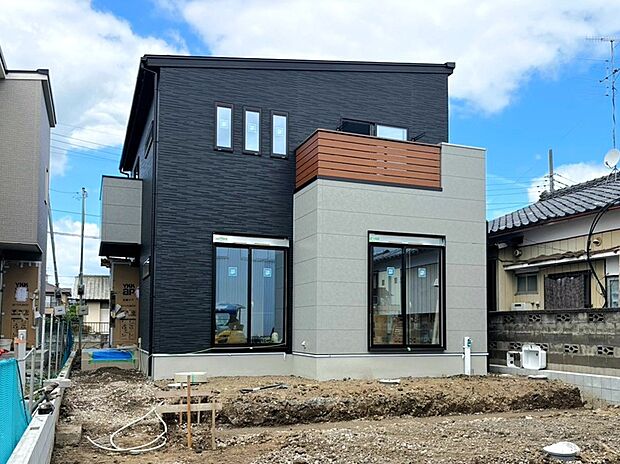 【 【3号棟 現地写真】】9月18日撮影 現在、内装&外構設備の工事中