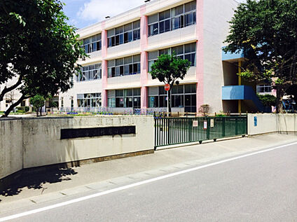 幡羅小学校 約760ｍ(徒歩10分)