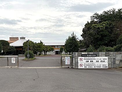 谷田部中学校 約2,170m
