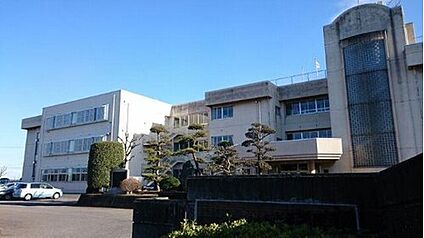 伊勢崎市立あずま北小学校 約1,260m(徒歩約16分)