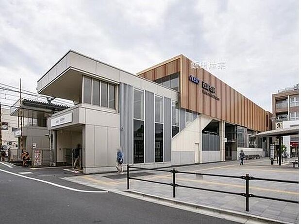 京王線「西調布」駅より徒歩19分のロケーションです。