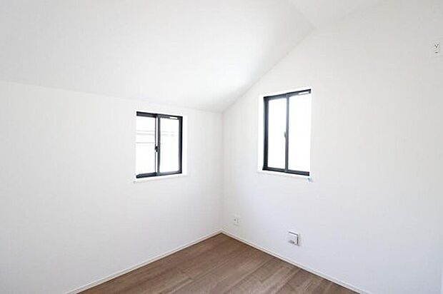 ~Free Room~
フリールームは使い方自由自在♪趣味やテレワークスペースとしてもお使い頂けます。