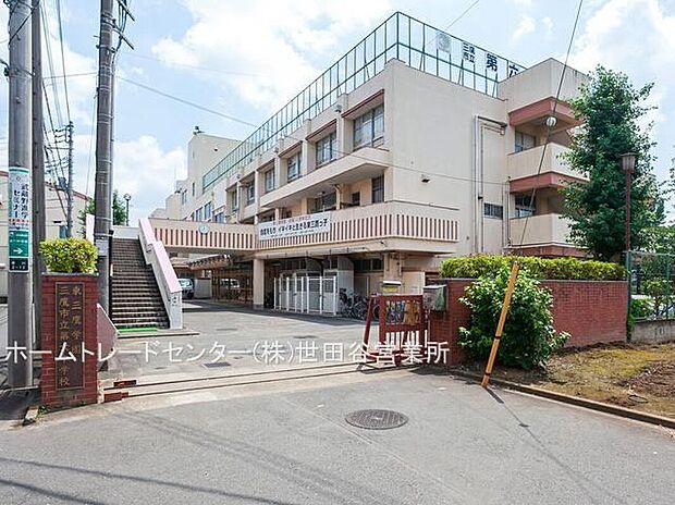 三鷹市立第六中学校(約720m)