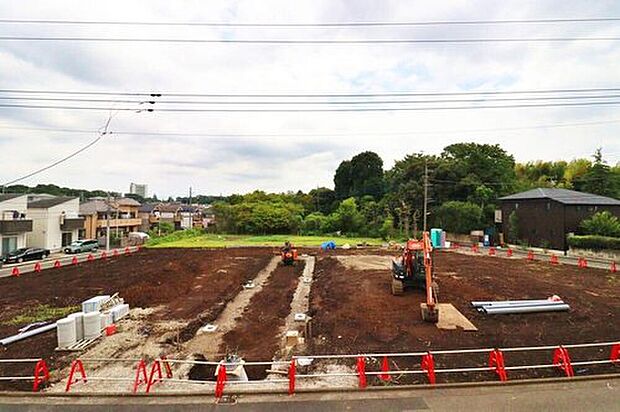 【~View~】周辺には、採光を遮る高層建築物がございませんので、空が広く大きく感じます。