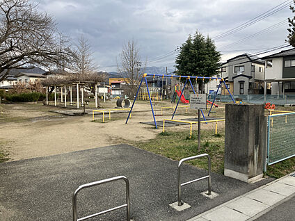 花楯公園 現地から350m。(徒歩5分。)