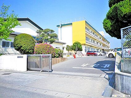 大野城市立大野南小学校 1300m