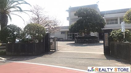 太宰府市立国分小学校 1600m
