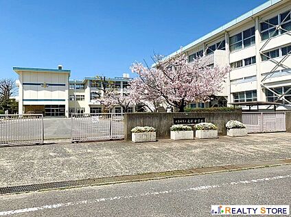 大野城市立大利中学校 550m