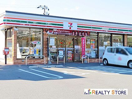 セブンイレブン宇美東小学校前店 720m