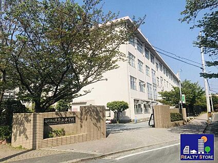 福岡市立筑紫丘中学校 1600m