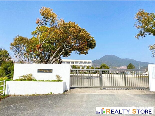 筑紫野市立阿志岐小学校(約1,400m)