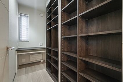 【加工前 書斎】2025年5月撮影