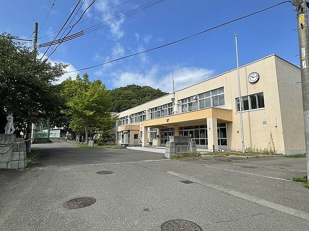 簾舞中学校